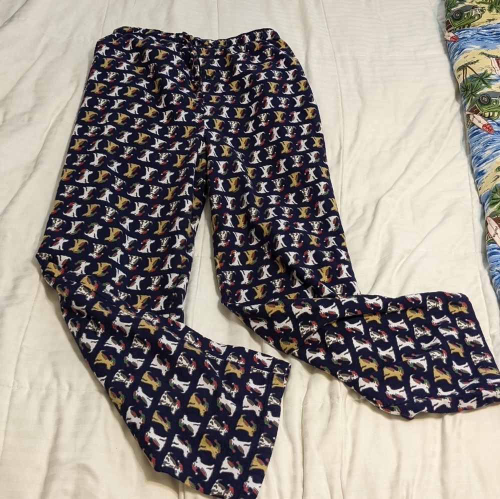 PB Basics festive pets 100% cotton bottoms size Large.santa hsts on the pets
